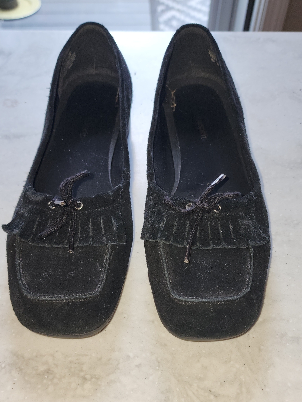 Easy Spirit Size 9 Black Suede Fringe Moccasin Loafers